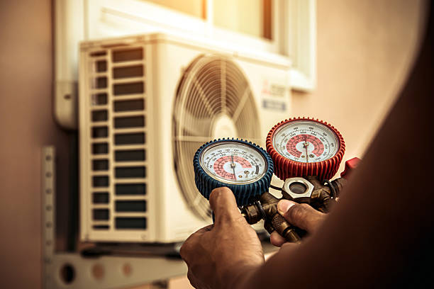 Professional Hvac technician working in New Prague, MN